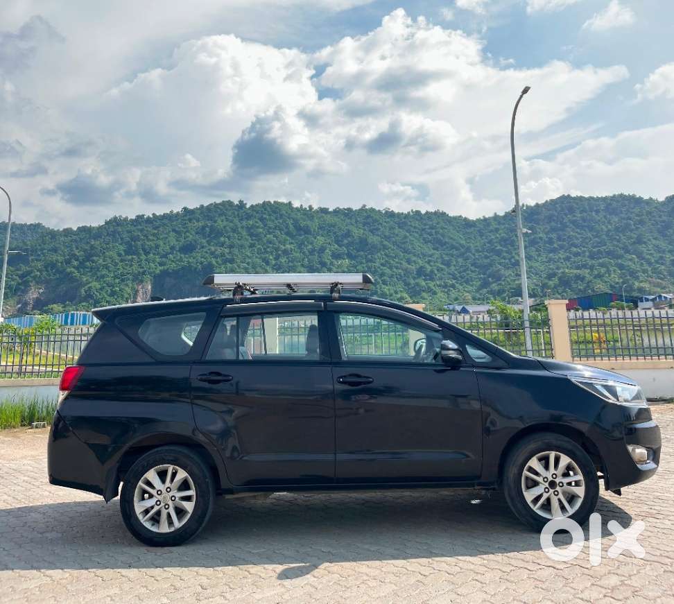 Toyota Innova Crysta 2.4 Gx Mt, 2023, Diesel