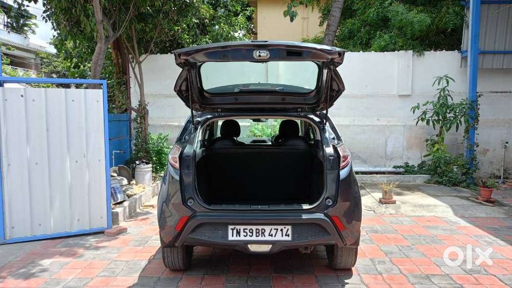 Tata Nexon 1.2 Revotron Xm, 2018, Diesel