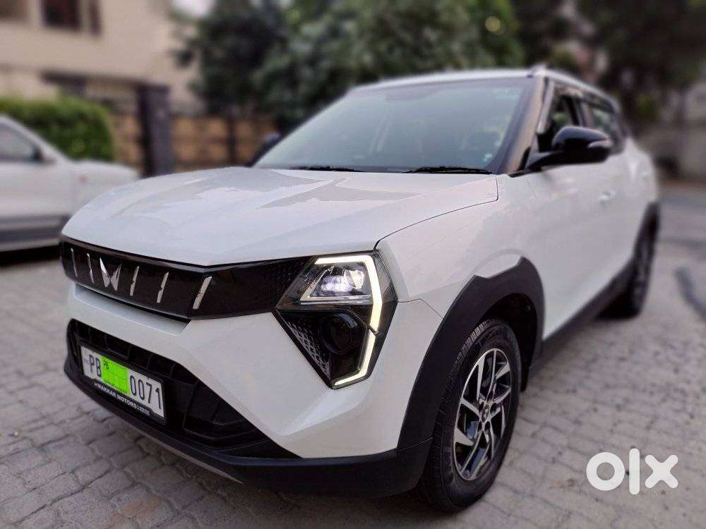 Mahindra Xuv 3xo Ax5 Ds Mt, 2024, Diesel