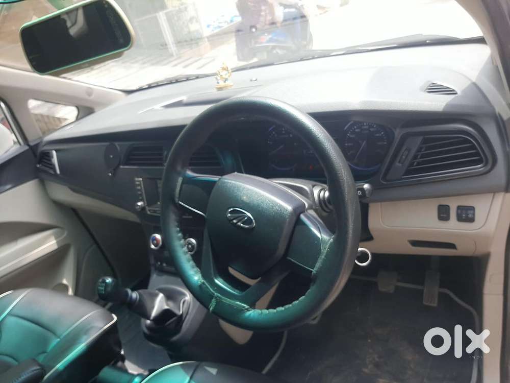 Mahindra Marazzo M4, 2018, Diesel
