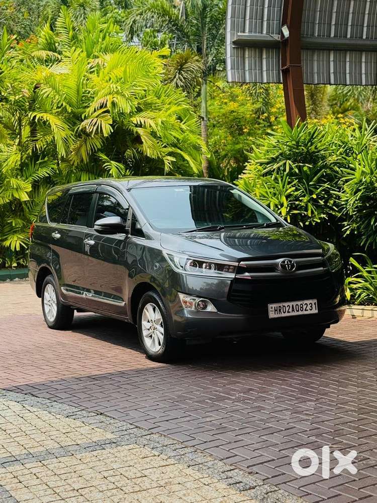 Toyota Innova Crysta 2018 Diesel Well Maintained