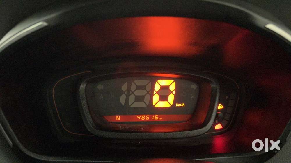 Renault Kwid 2019-ongoing 1.0 Rxt Amt (o), 2018, Petrol