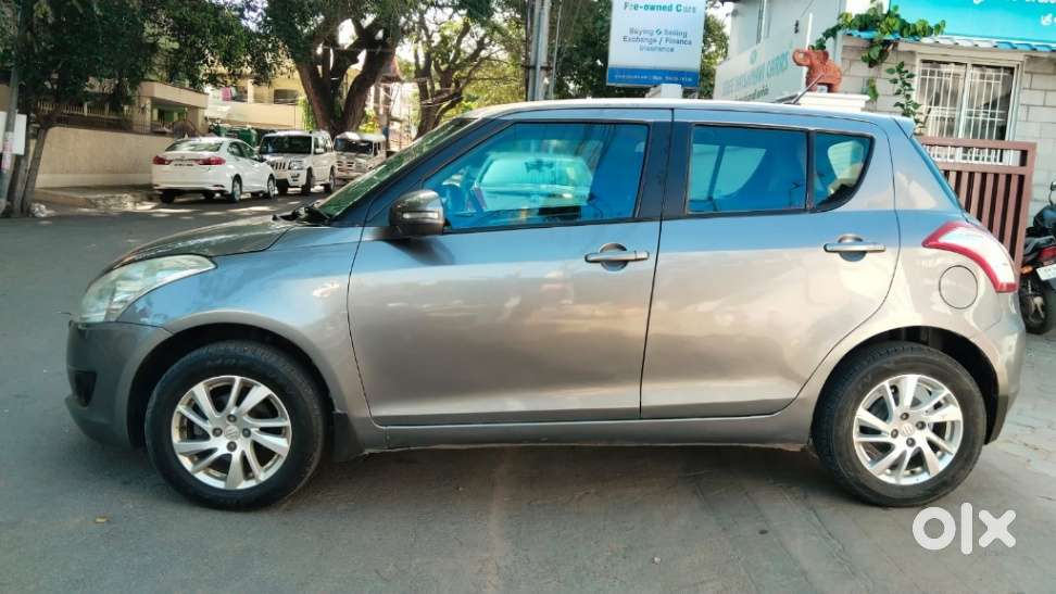 Maruti Suzuki Swift Vvt Zxi, 2012, Petrol