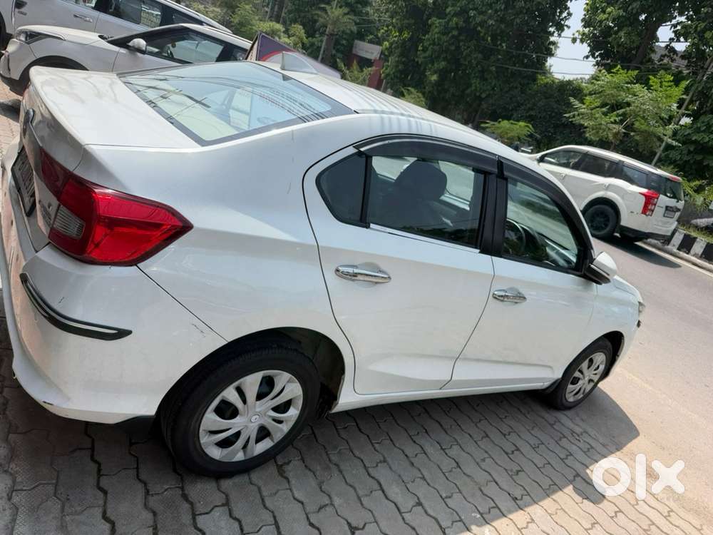 Honda Amaze 2020 Petrol Well Maintained