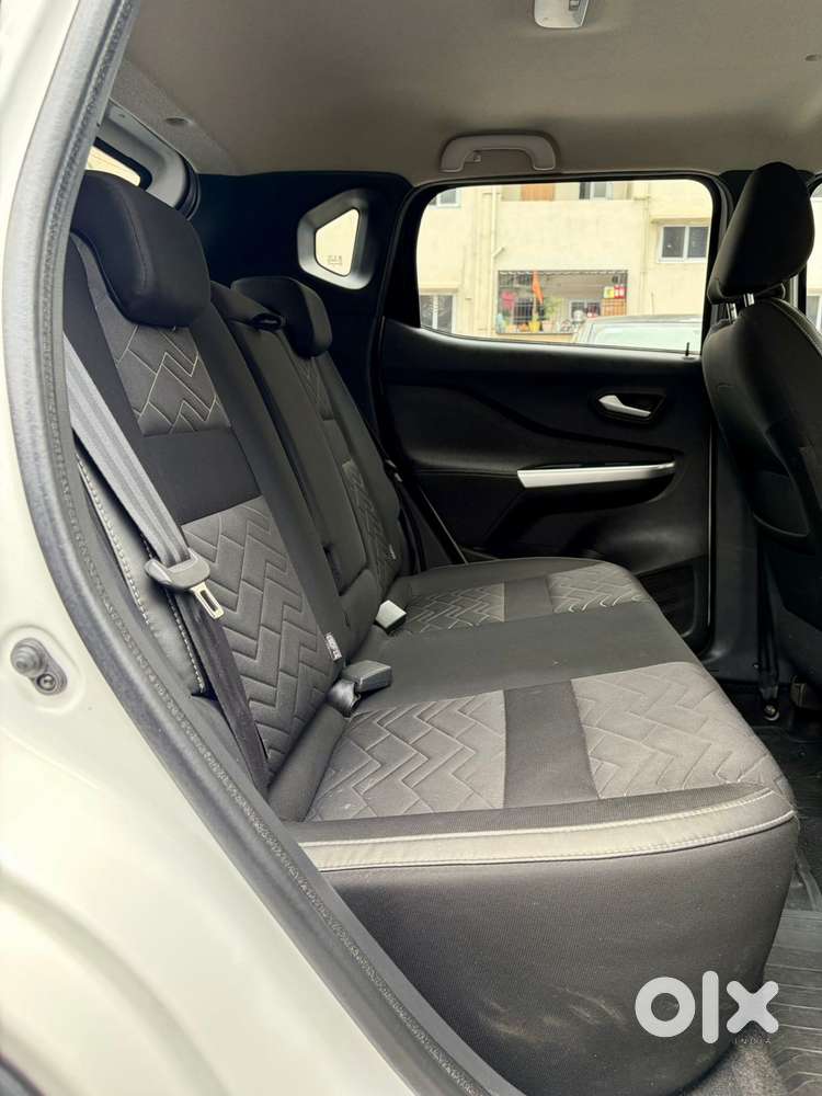 Nissan Magnite 1.0 Xv Premium Turbo, 2023, Petrol