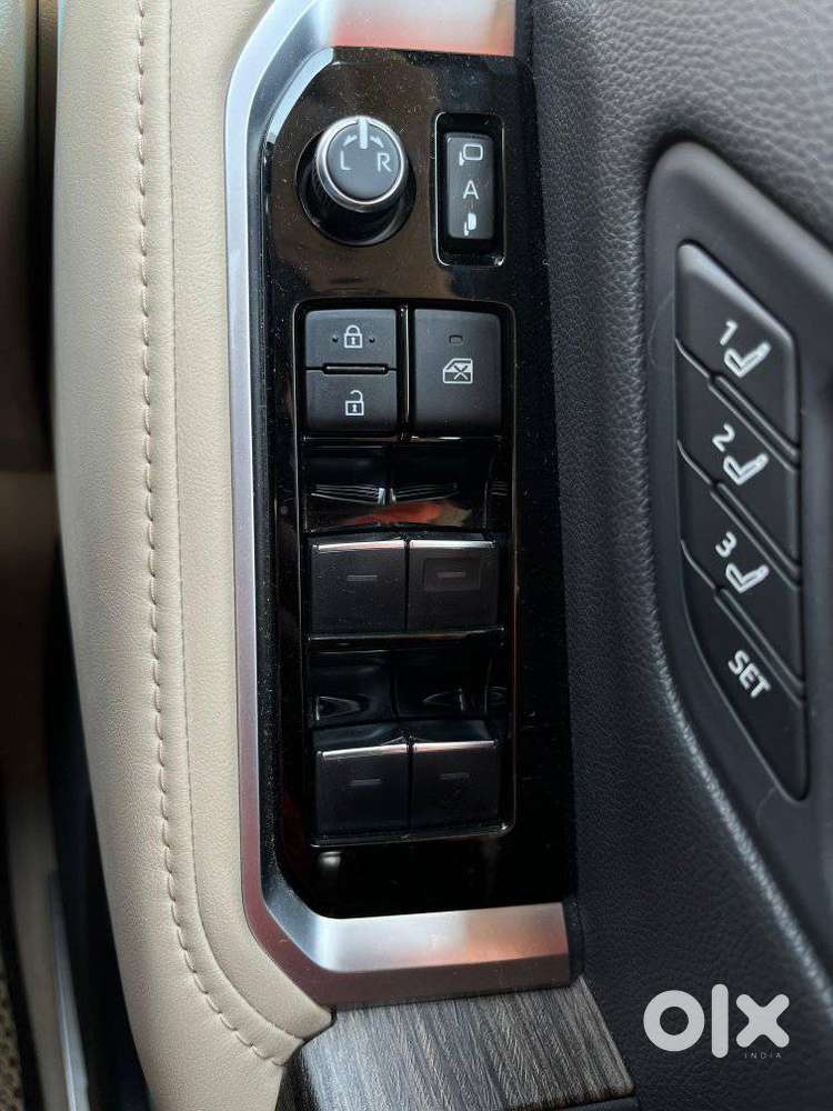 Toyota Land Cruiser Zx Petrol, 2024, Petrol