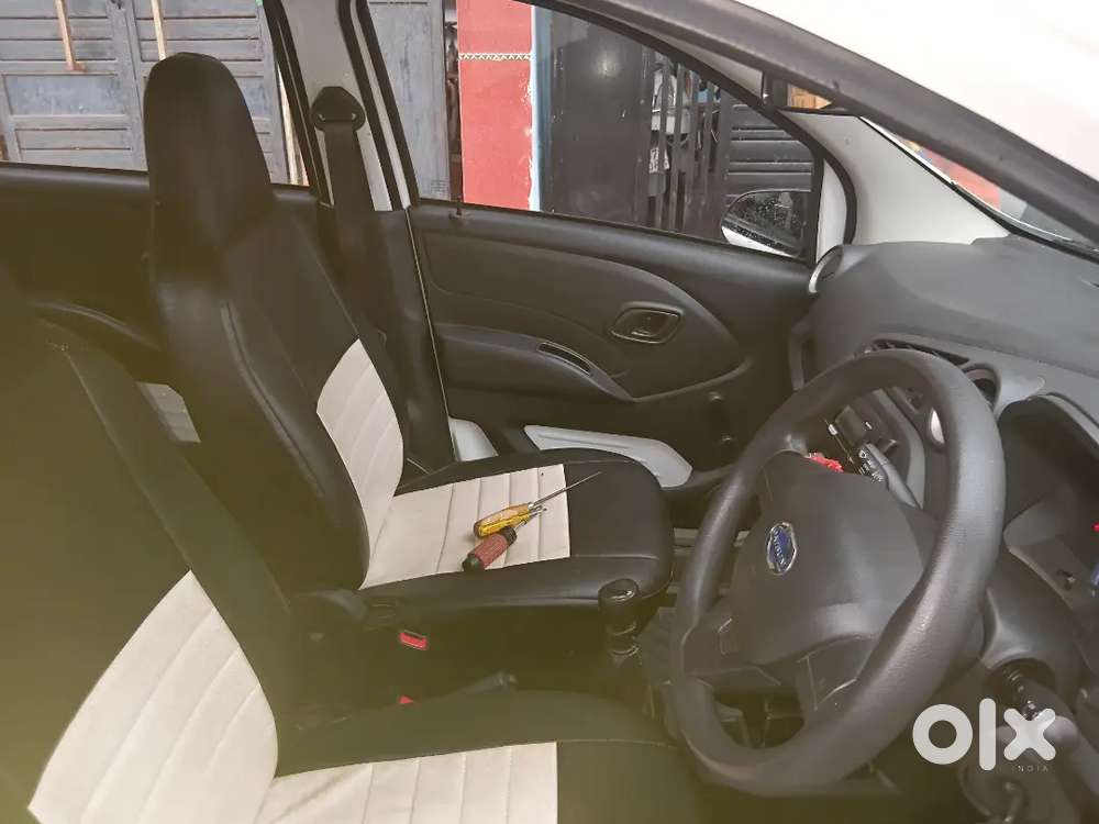 Almost Unused  ,16731 Km,98%टायर,26 Km/लीटर,doctor's Datson Redigo Car