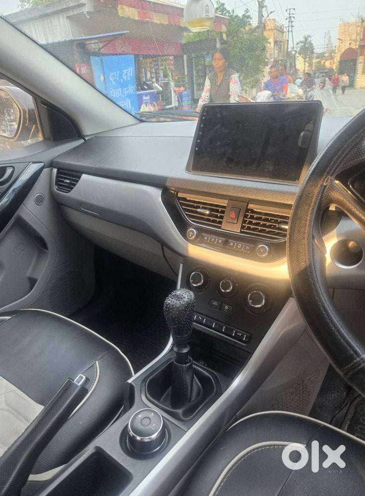 Tata Nexon 1.2 Revotron Xm (s), 2018, Petrol