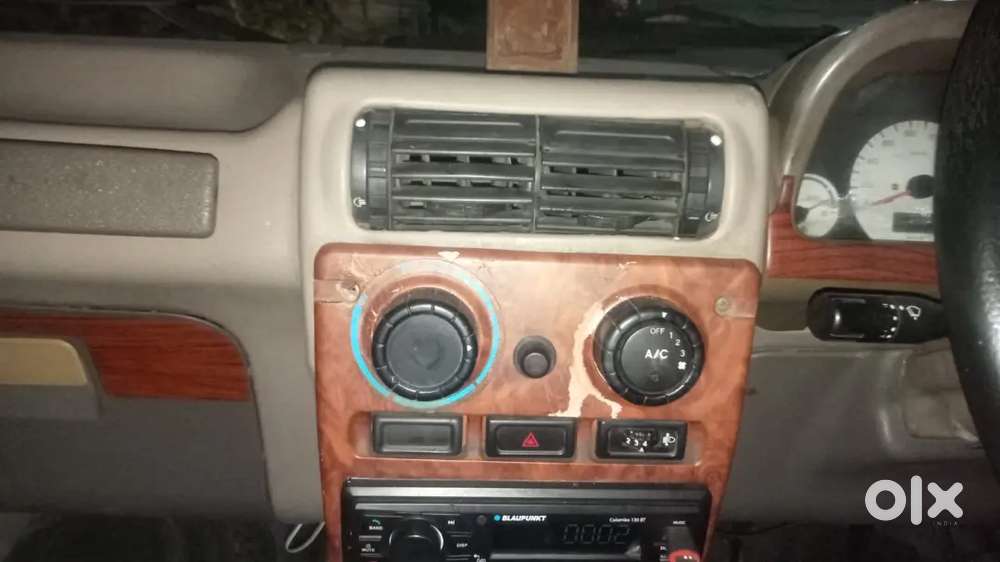 Mahindra Bolero 2011 Diesel Manual 117000 Km Fitness Upto Year 2031