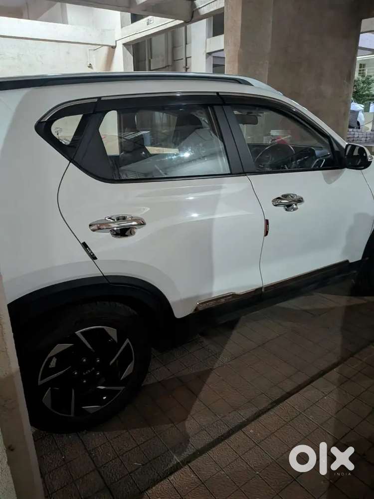 Kia Sonet 2024 Petrol 8500 Km Driven