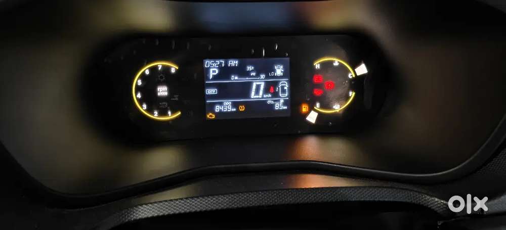 Tata Curvv 2025 Petrol Well Maintained