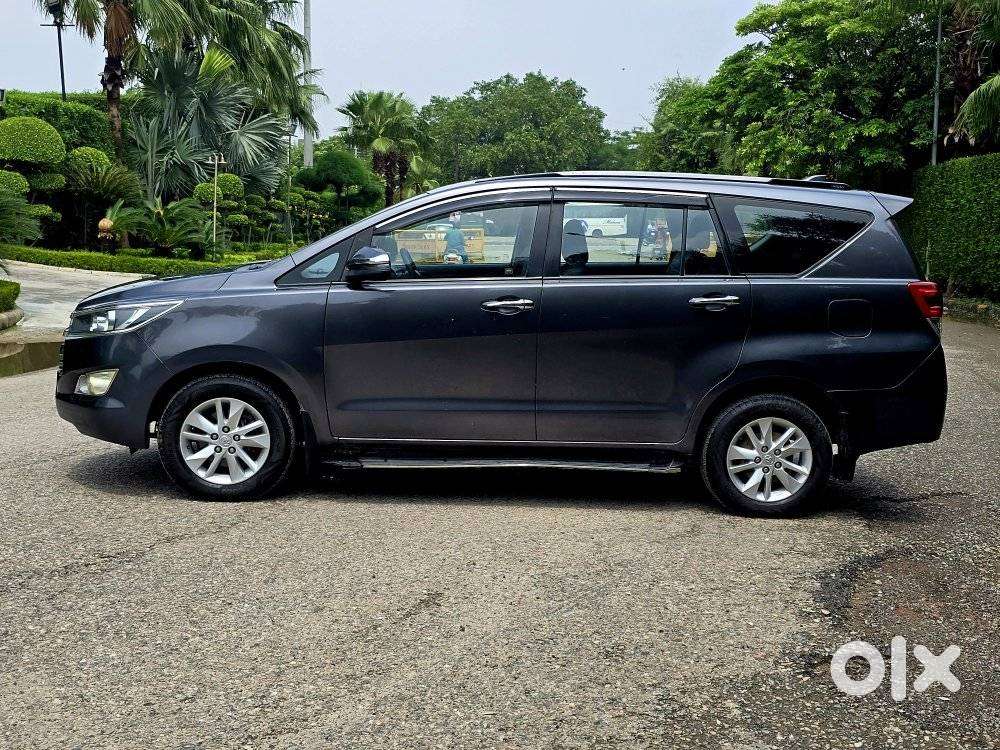 Toyota Innova Crysta 2.4 G Mt 7 Str, 2020, Diesel