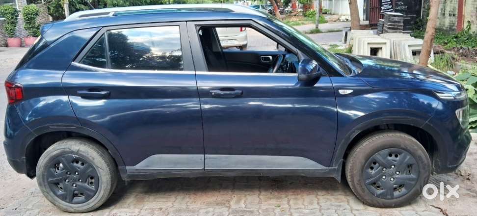 Hyundai Venue S 1.2 Petrol, 2021, Petrol