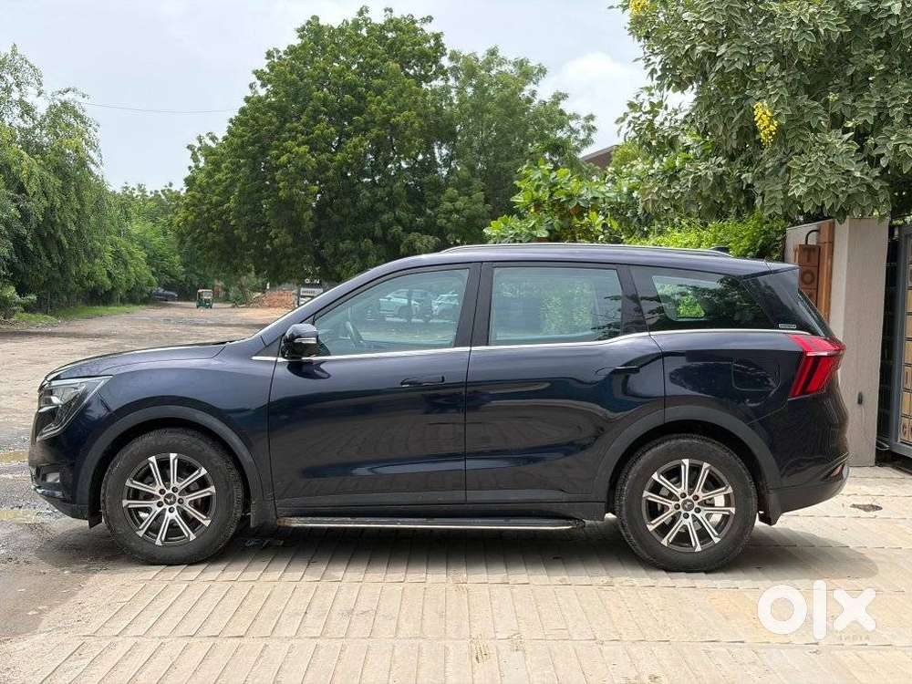 Mahindra Xuv700 2.0 Ax 7 Petrol At Luxury Pack Str, 2026, Petrol
