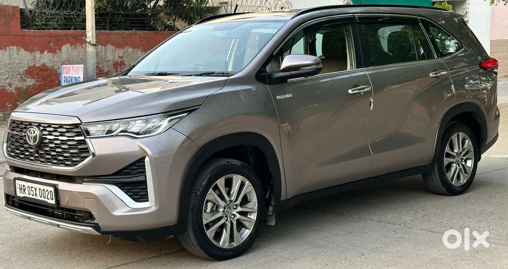 Toyota Innova Hycross 2.0 Vx (o) Hybrid 7 Str, 2024, Petrol