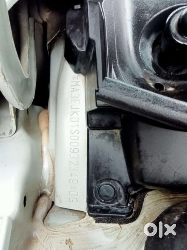 Maruti Suzuki Dzire 1.2 Vxi, 2016, Petrol