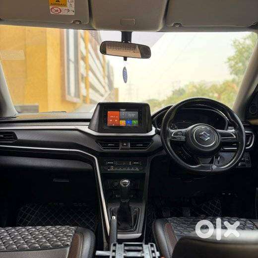 Maruti Suzuki Brezza 1.5 Vxi Cng, 2023, Cng & Hybrids