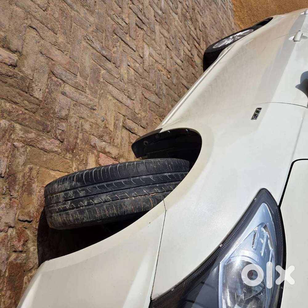 Maruti Swift Desire Zdi Amt