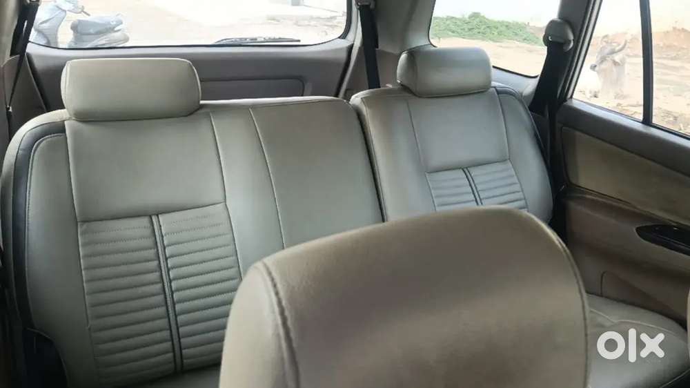 Toyota Innova Hycross 2015 Diesel 260063 Km Driven