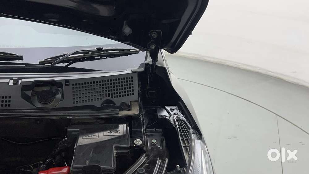 Nissan Magnite 1.0 Xv Premium, 2023, Petrol