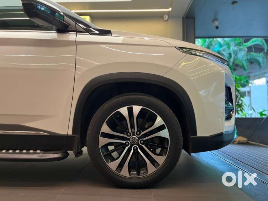 Mg Hector Plus Sharp Pro 1.5 Turbo Petrol Cvt 6 Str, 2023, Petrol