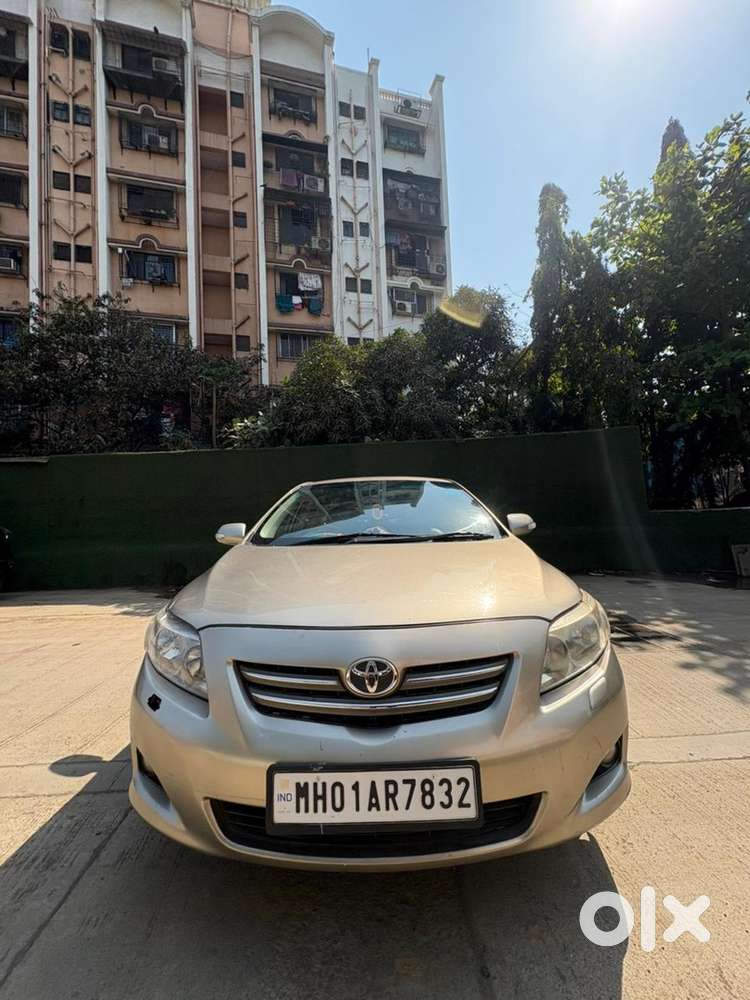Toyota Corolla Altis 2010/2031
