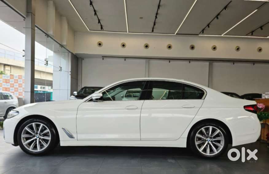 Bmw 5 Series 2.0 520d Luxury Line, 2022, Diesel