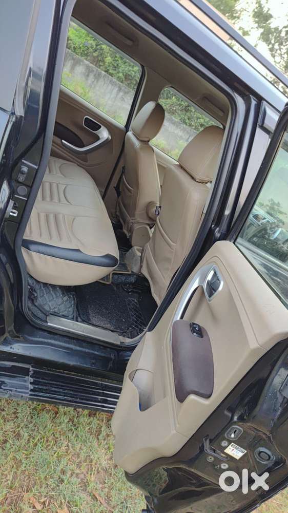 Mahindra Tuv 300 T8, 2017, Diesel