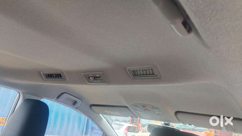 Toyota Innova Crysta 2.7 Gx Mt 8s, 2024, Diesel