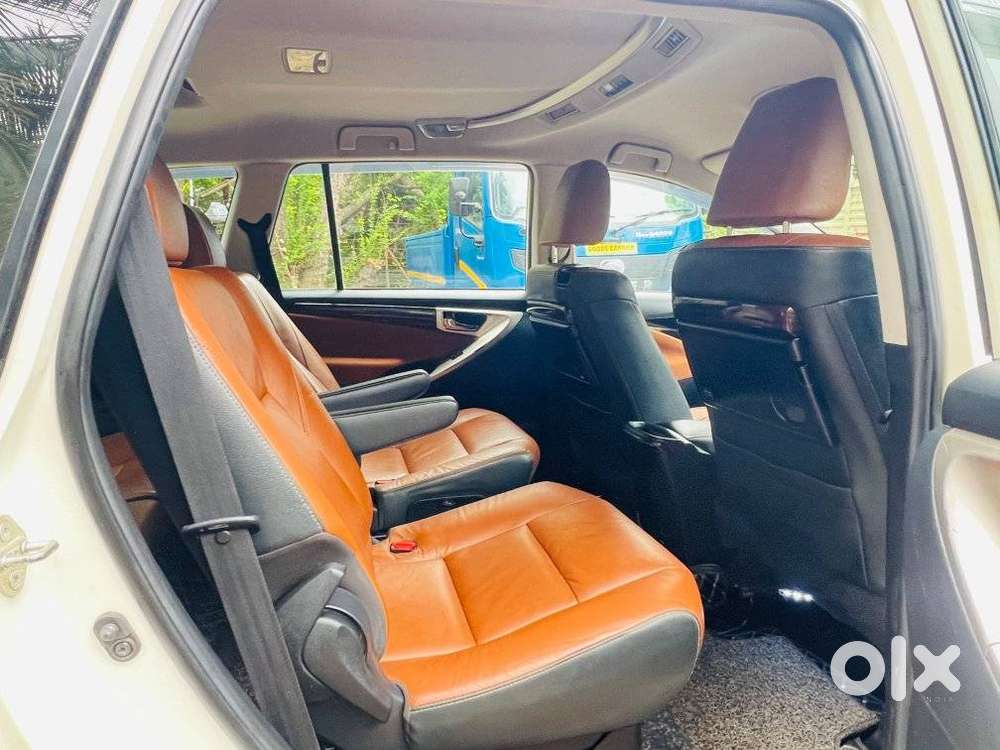 Toyota Innova Crysta 2.8z Automatic, 2018, Diesel