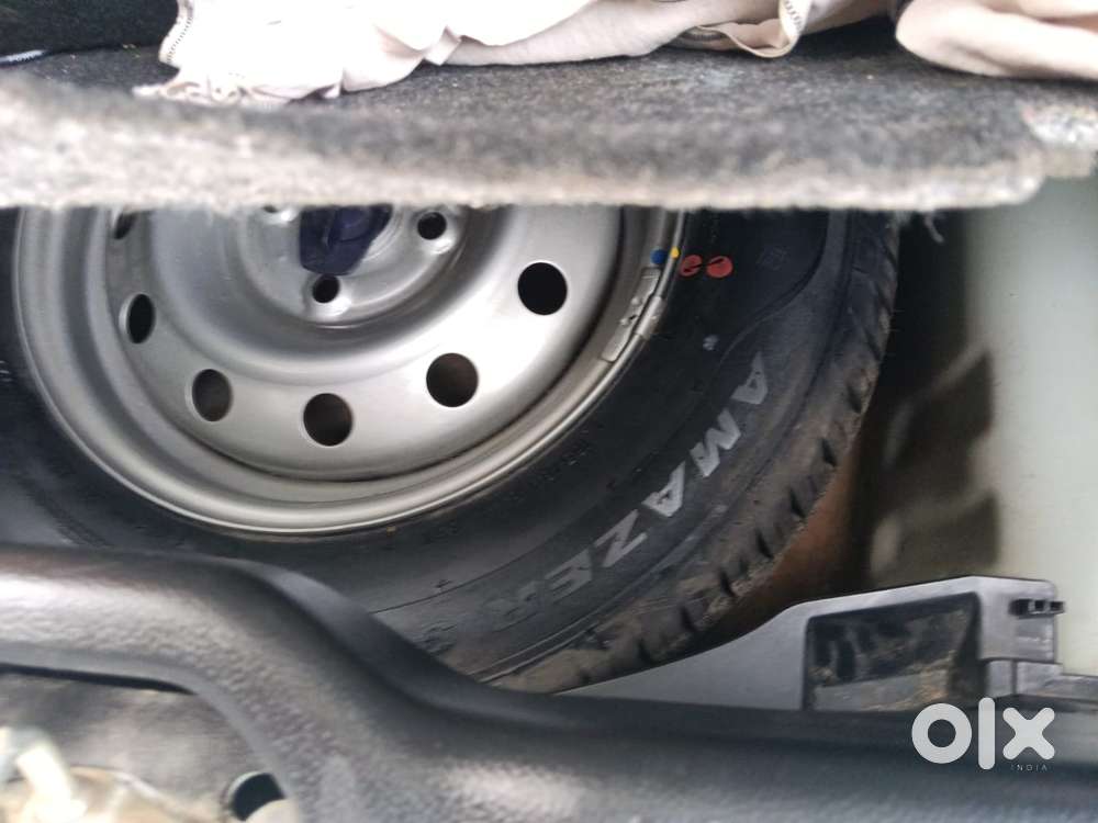Maruti Suzuki Swift Lxi Optional-o, 2022, Petrol