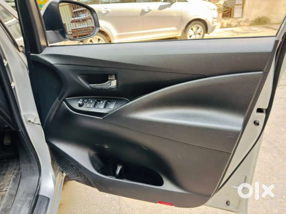 Toyota Innova Crysta 2.4 G Mt 7 Str, 2018, Diesel