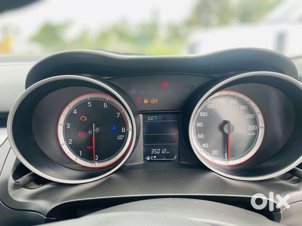 Maruti Suzuki Swift Vxi Optional, 2021, Petrol