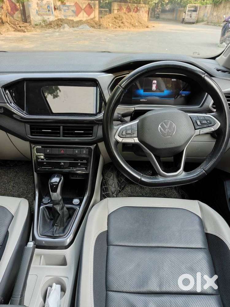 Volkswagen Taigun 1.0 Tsi Topline At, 2023, Petrol