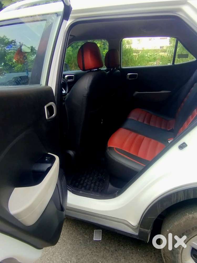 Hyundai Venue 1.2 S (o), 2022, Petrol