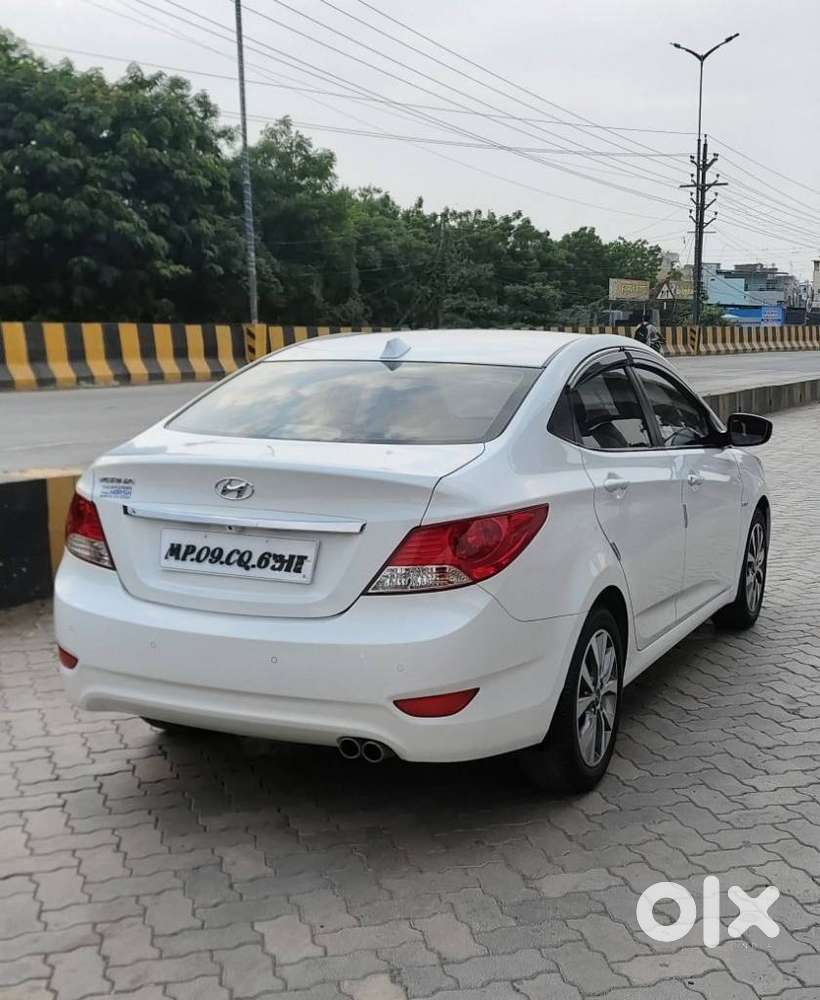 Hyundai Verna 1.4 Cx, 2015, Petrol