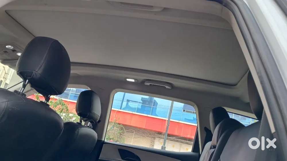Mahindra Xuv700 Ax 5 Petrol 2021, West Bengal Registered