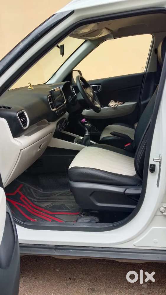 Hyundai Venue 2025 Diesel 84000 Km Driven
