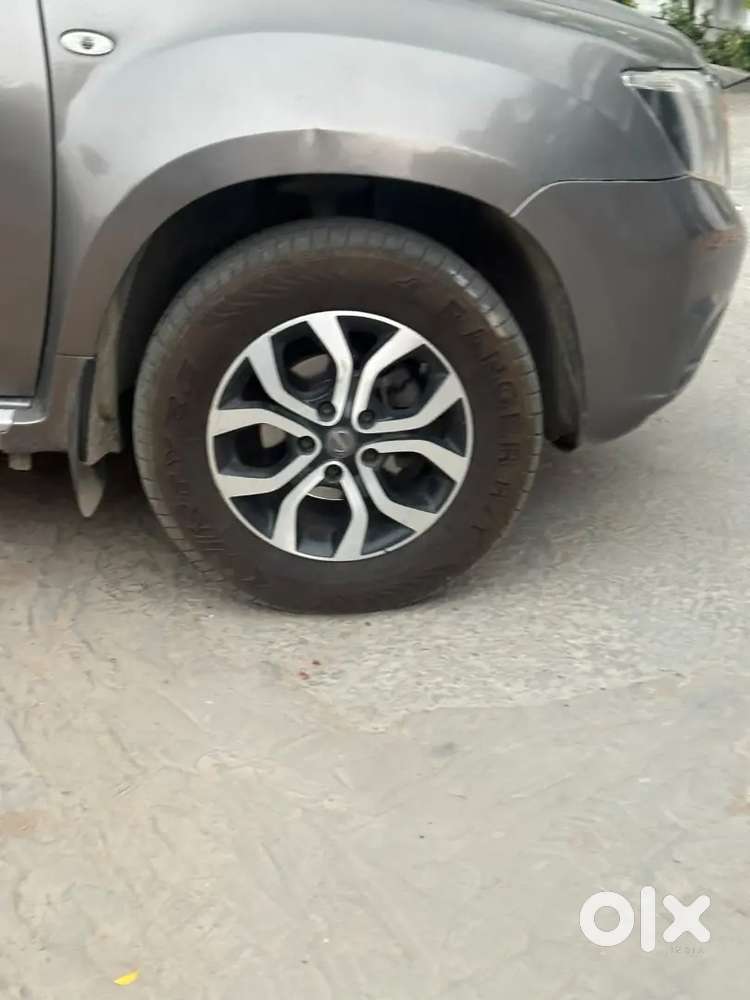 Nissan Terrano 2015