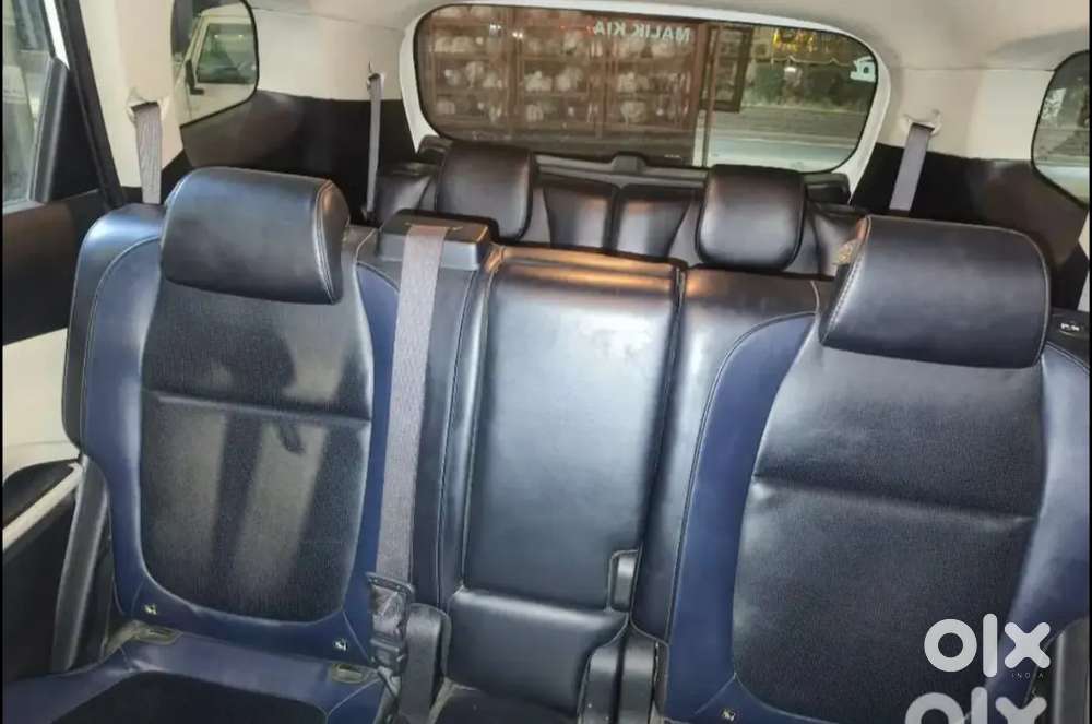 Kia Carens 2023 Petrol Well Maintained