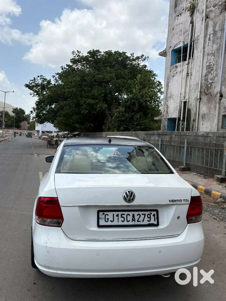 Volkswagen Vento Highline 2012
