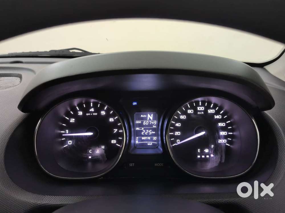 Tata Tiago Xza, 2018, Petrol