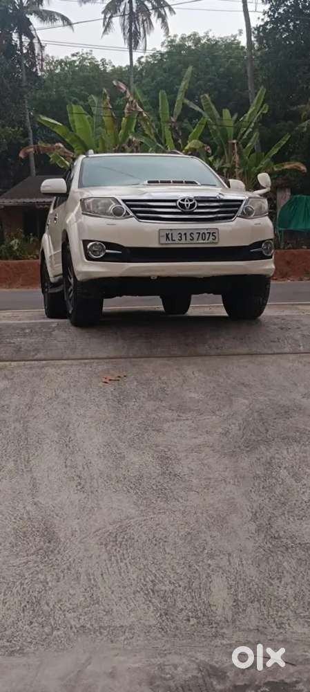 Toyota Fortuner 2014 Legender Variant, Selling Because Of Family Reloc