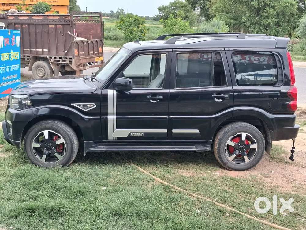 Mahindra Scorpio 2.2 S 2023