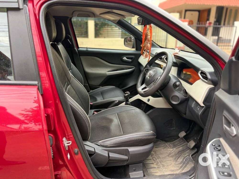 Nissan Magnite 1.0 Xv, 2024, Petrol