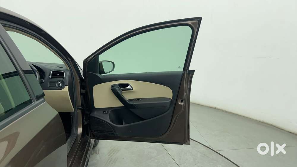 Volkswagen Vento 1.6 Highline, 2021, Petrol