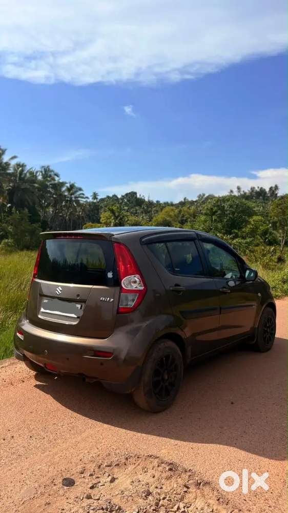 Maruti Ritz Vxi 2011