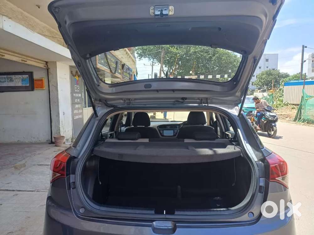 Hyundai Elite I20 Asta Option, 2017, Petrol