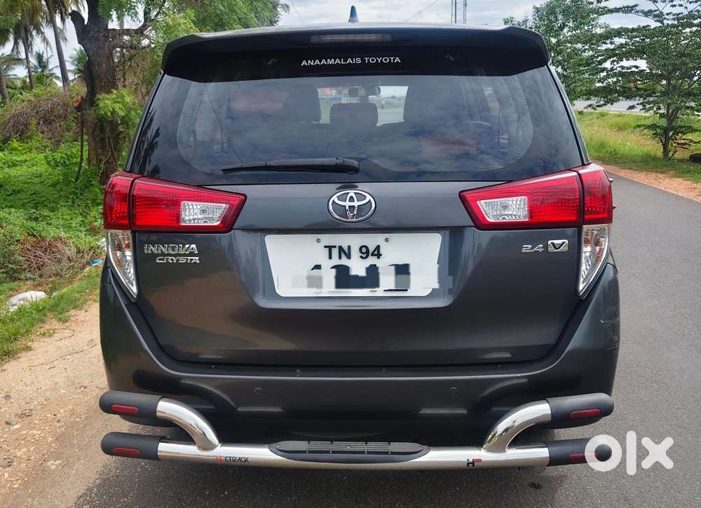 Toyota Innova Crysta 2.4 V 8 Str, 2017, Diesel