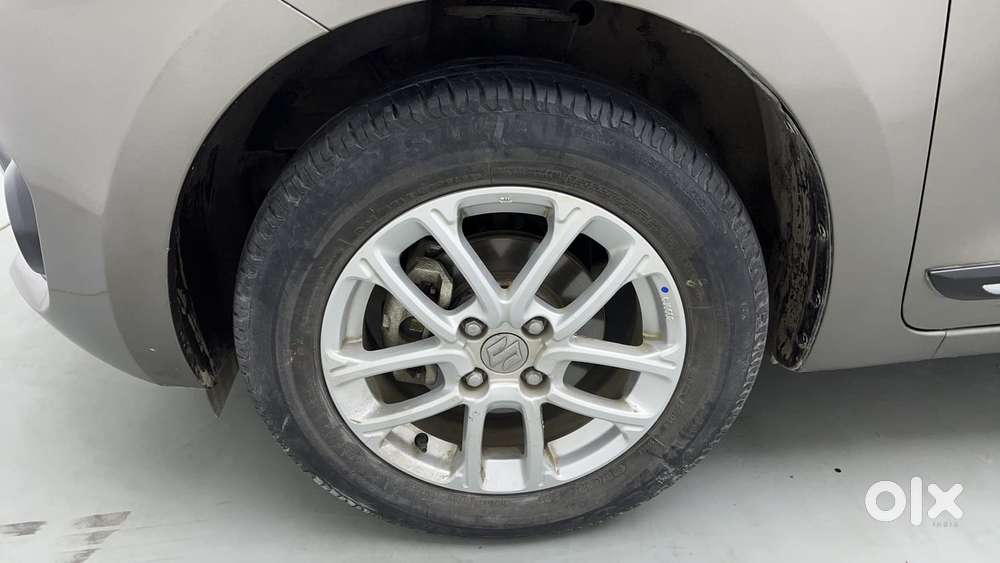 Maruti Suzuki Swift 1.3 Zxi, 2022, Petrol